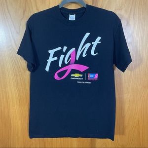 Gildan, Fight Graphic T-shirt, Size Medium. Excellent condition!